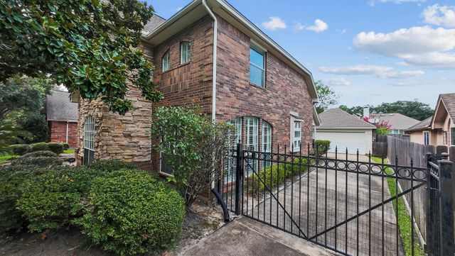 703 Wellington Point, Houston, TX 77094