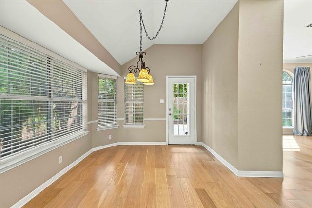 10045 Planters Woods DR, Austin, TX 78730