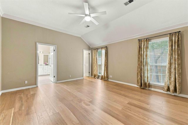 10045 Planters Woods DR, Austin, TX 78730