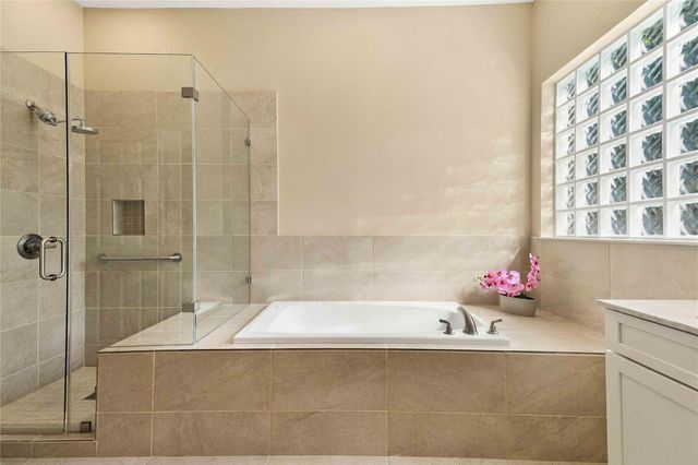 10045 Planters Woods DR, Austin, TX 78730