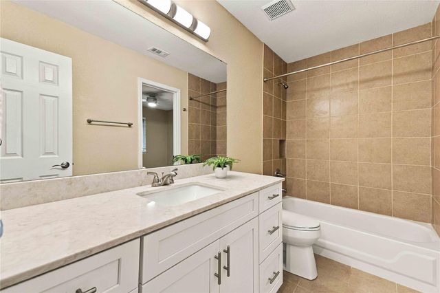 10045 Planters Woods DR, Austin, TX 78730