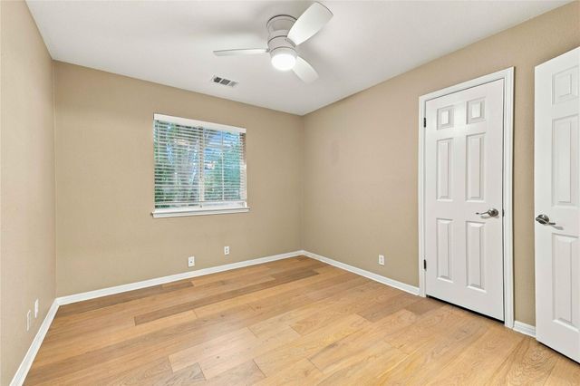 10045 Planters Woods DR, Austin, TX 78730