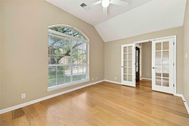 10045 Planters Woods DR, Austin, TX 78730