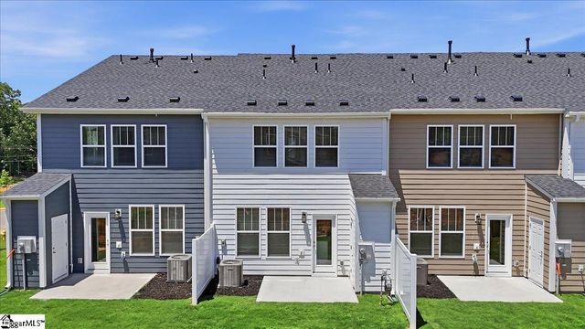 504 Round Rock Way, Fountain Inn, SC 29644