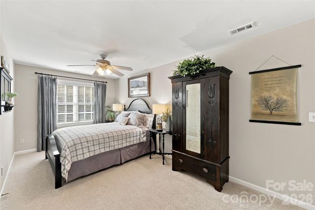 232 Pebble Stone Lane, Matthews, NC 28104