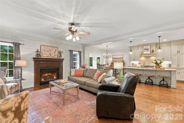232 Pebble Stone Lane, Matthews, NC 28104