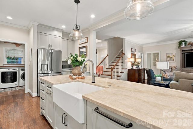 232 Pebble Stone Lane, Matthews, NC 28104