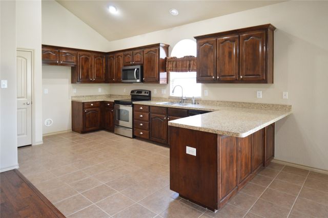 3304 stonecrop Trail, Denton, TX 76226