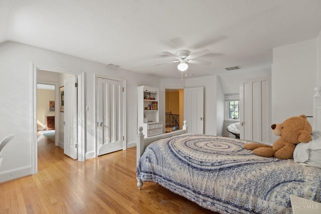 1031 E Rookwood Drive, Cincinnati, OH 45208