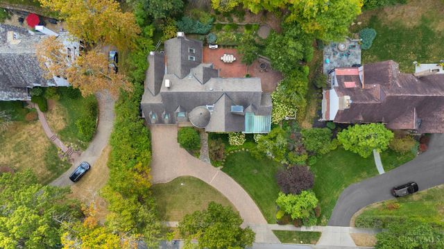 1031 E Rookwood Drive, Cincinnati, OH 45208