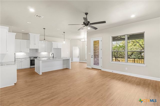 1230 Madyson Lane, Salado, TX 76571