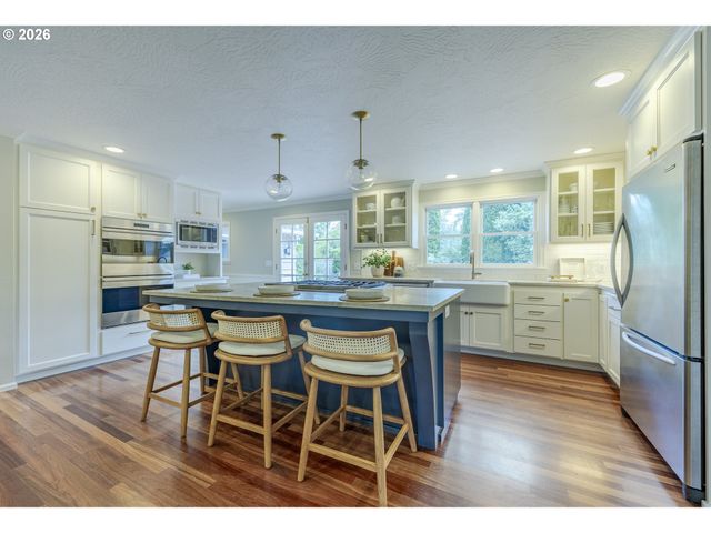 2885 POWDERHORN St, Eugene, OR 97408