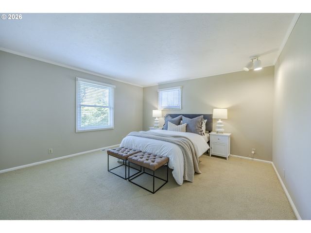 2885 POWDERHORN St, Eugene, OR 97408