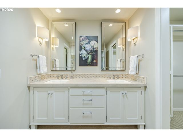 2885 POWDERHORN St, Eugene, OR 97408