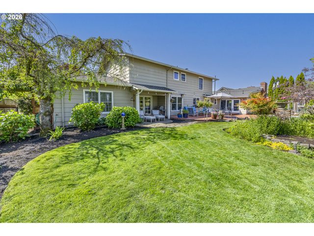 2885 POWDERHORN St, Eugene, OR 97408