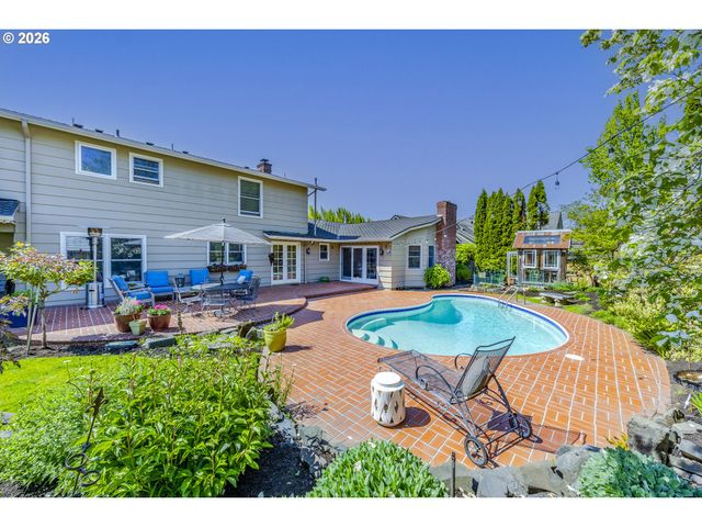 2885 POWDERHORN St, Eugene, OR 97408