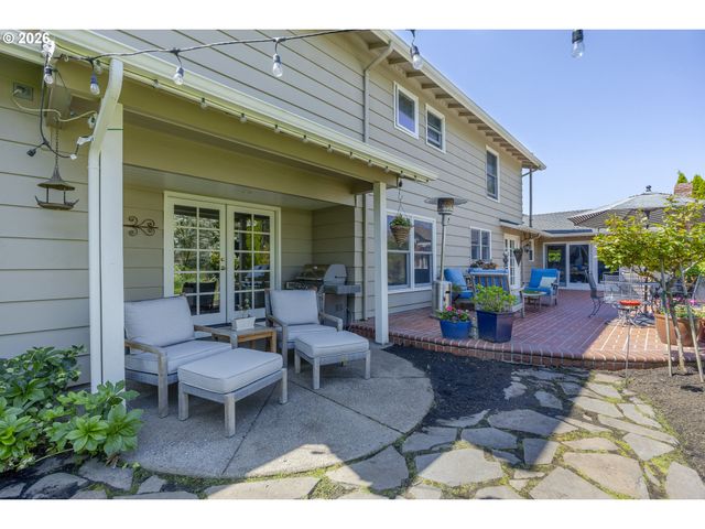 2885 POWDERHORN St, Eugene, OR 97408