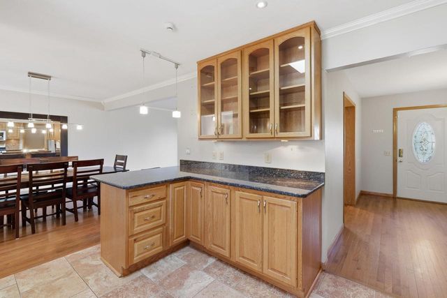 7207 Fortune Drive, Middleton, WI 53562