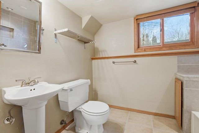 7207 Fortune Drive, Middleton, WI 53562