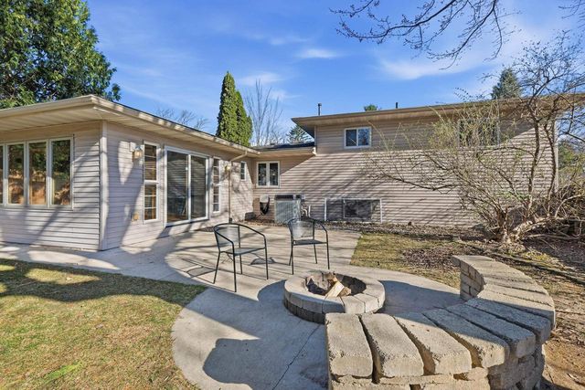 7207 Fortune Drive, Middleton, WI 53562