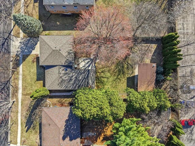 7207 Fortune Drive, Middleton, WI 53562