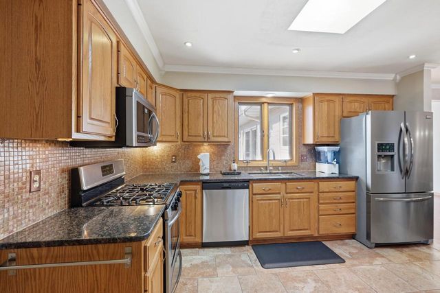 7207 Fortune Drive, Middleton, WI 53562