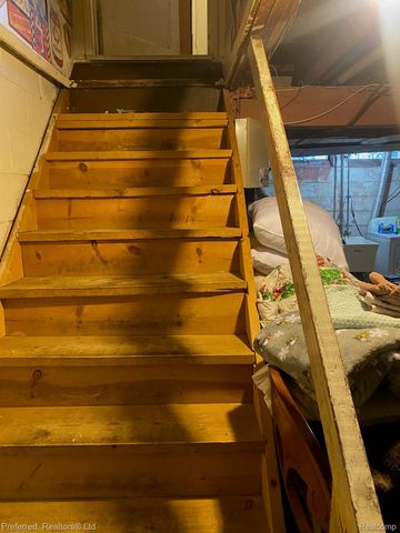 20209 Meyers Road, Detroit, MI 48235