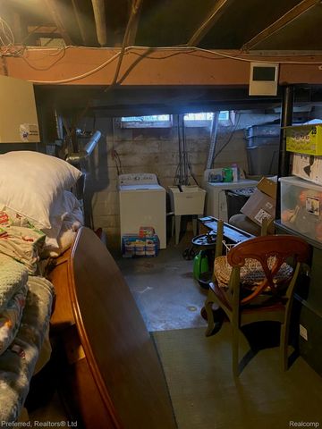 20209 Meyers Road, Detroit, MI 48235