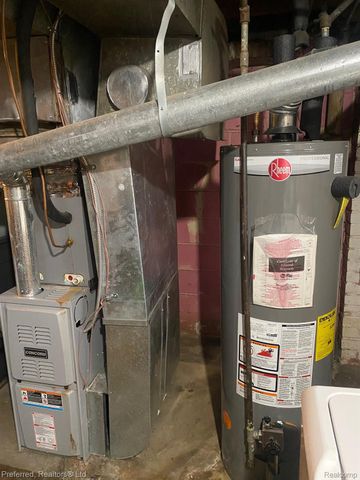 20209 Meyers Road, Detroit, MI 48235