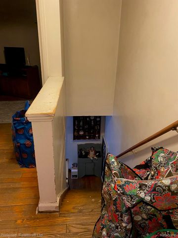 20209 Meyers Road, Detroit, MI 48235