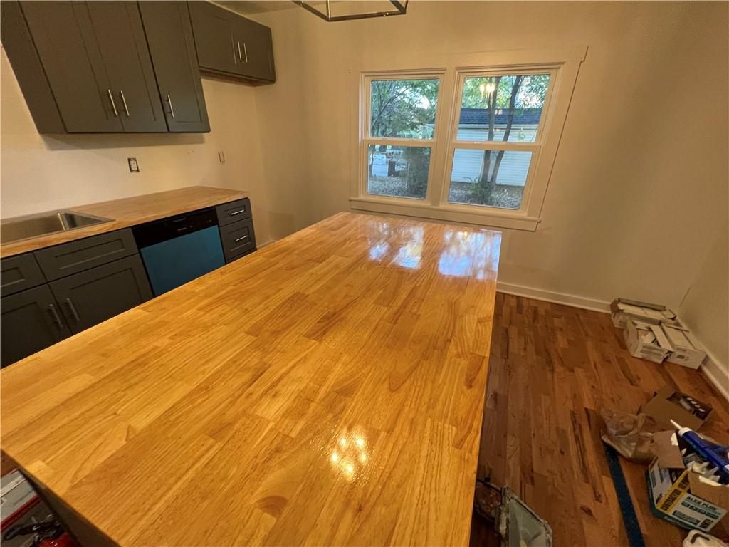 606 E Miami Street, Paola, KS 66071