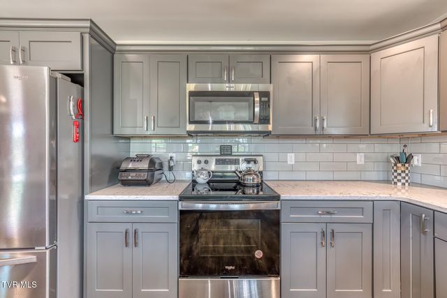 1366 Lemongrass Drive, Jonesborough, TN 37659