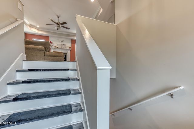 1366 Lemongrass Drive, Jonesborough, TN 37659