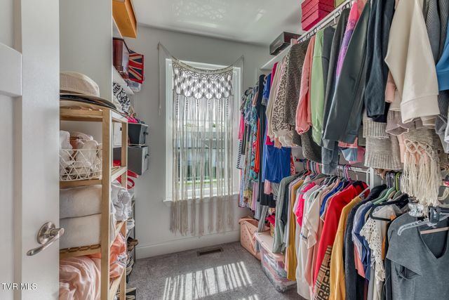 1366 Lemongrass Drive, Jonesborough, TN 37659