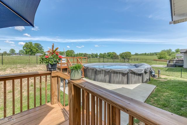 1366 Lemongrass Drive, Jonesborough, TN 37659