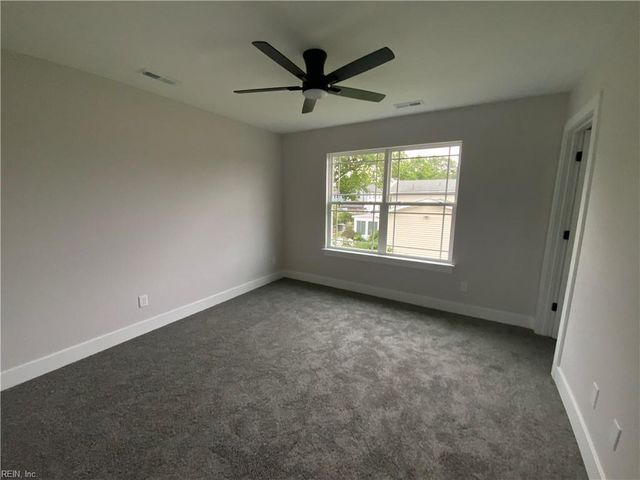 2303 Laguard DR, Hampton, VA 23661