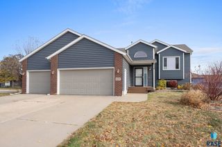 5000 S Birchwood Ave Avenue, Sioux Falls, SD 57108