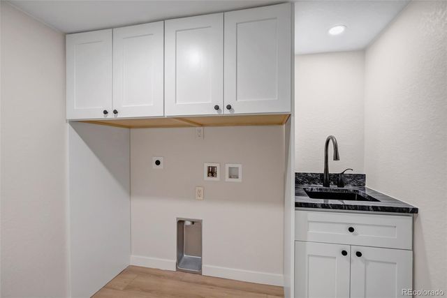 3608 S Newport Way, Denver, CO 80237