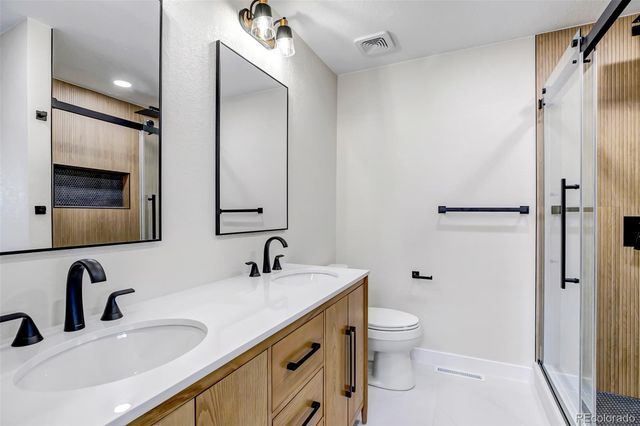 3608 S Newport Way, Denver, CO 80237