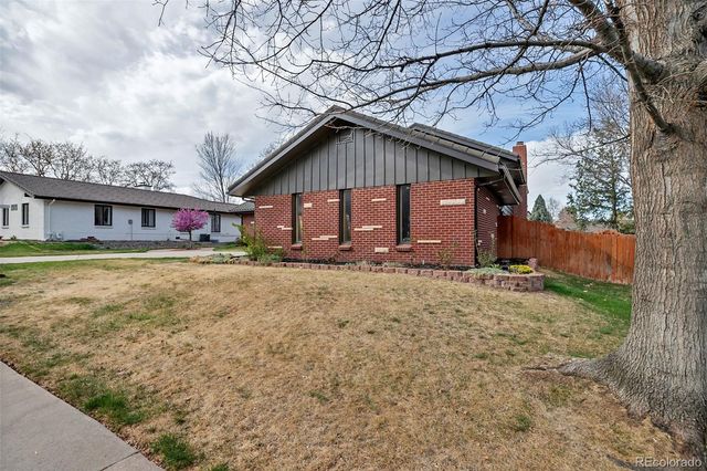 3608 S Newport Way, Denver, CO 80237