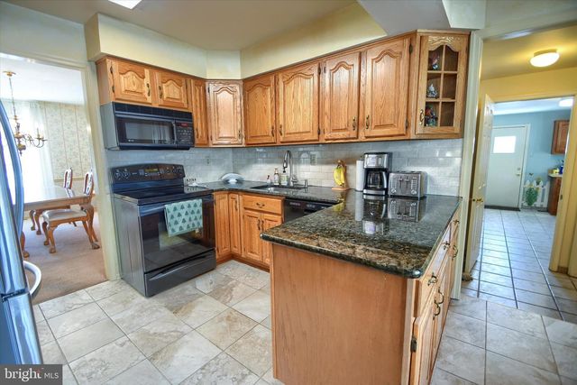 5 E PICKERING BND, Richboro, PA 18954