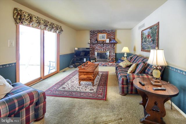 5 E PICKERING BND, Richboro, PA 18954