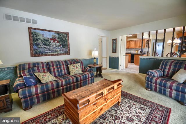 5 E PICKERING BND, Richboro, PA 18954