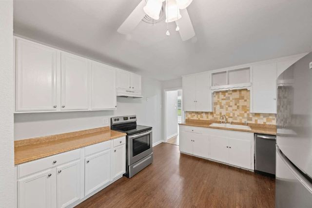5601 N Schilder Drive, River Oaks, TX 76114