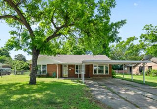 5601 N Schilder Drive, River Oaks, TX 76114