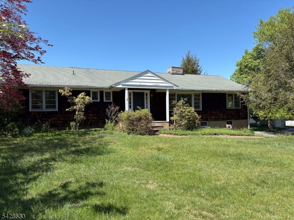 18 Pottersville Rd, Peapack Gladstone Boro, NJ 07934 — photo 2