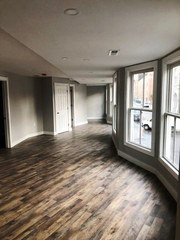 18 Appleton, Lowell, MA 01852