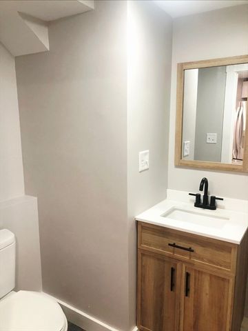18 Appleton, Lowell, MA 01852