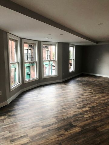 18 Appleton, Lowell, MA 01852