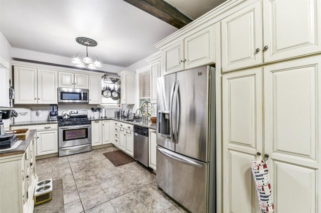 4506 Avenue K, Galveston, TX 77551